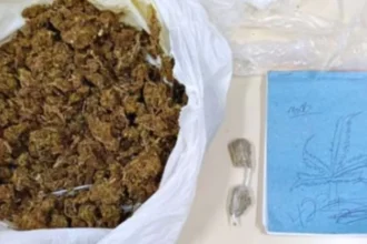 suspeito-e-preso-com-maconha-apos-tentar-escapar-da-pm-em-guanambi