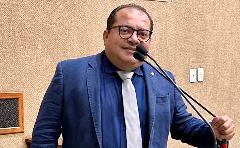 com-articulacao-de-acm-neto,-cafu-retorna-ao-uniao-brasil-e-assume-vice-lideranca-na-alba