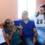 morar-melhor:-bruno-e-ana-paula-entregam-mais-100-casas-reformadas-em-sao-cristovao