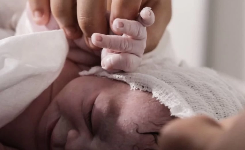 prefeito-bruno-reis-celebra-nascimento-do-primeiro-bebe-na-maternidade-municipal-de-salvador