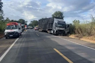 baianos:-familia-voltava-de-velorio-quando-sofreu-acidente-com-8-mortos-em-rodovia