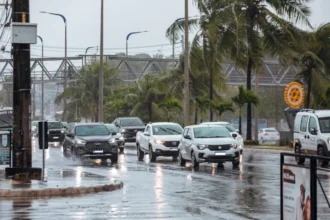 lauro-de-freitas-entra-em-alerta-com-risco-de-alagamentos-apos-chuvas-intensas