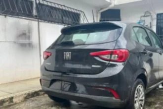 placa-clonada:-homem-e-preso-rodando-com-carro-roubado-em-areia-branca