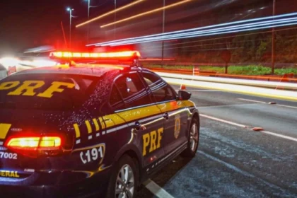 preso-sob-caminhao:-motociclista-morre-em-acidente-em-vitoria-da-conquista