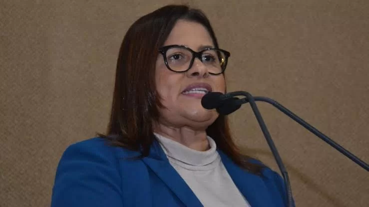 katia-oliveira-propoe-programa-de-lavanderias-cidadas-para-auxiliar-pessoas-de-baixa-renda