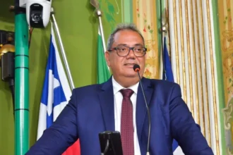 projeto-de-carlos-muniz-proibe-cobranca-em-areas-de-embarque-e-desembarque