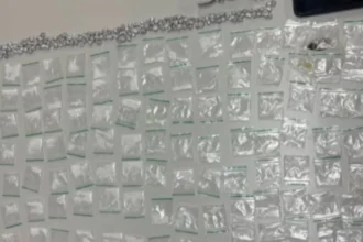 correu-e-abandonou-tudo:-pm-apreende-mais-de-300-papelotes-de-drogas-em-itubera