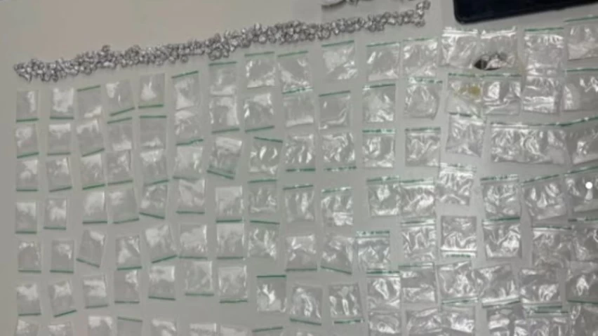 correu-e-abandonou-tudo:-pm-apreende-mais-de-300-papelotes-de-drogas-em-itubera