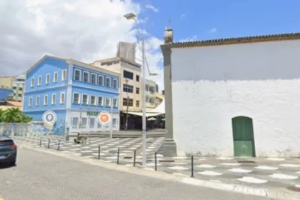 confusao:-mulher-e-investigada-por-injuria-racial-no-rio-vermelho